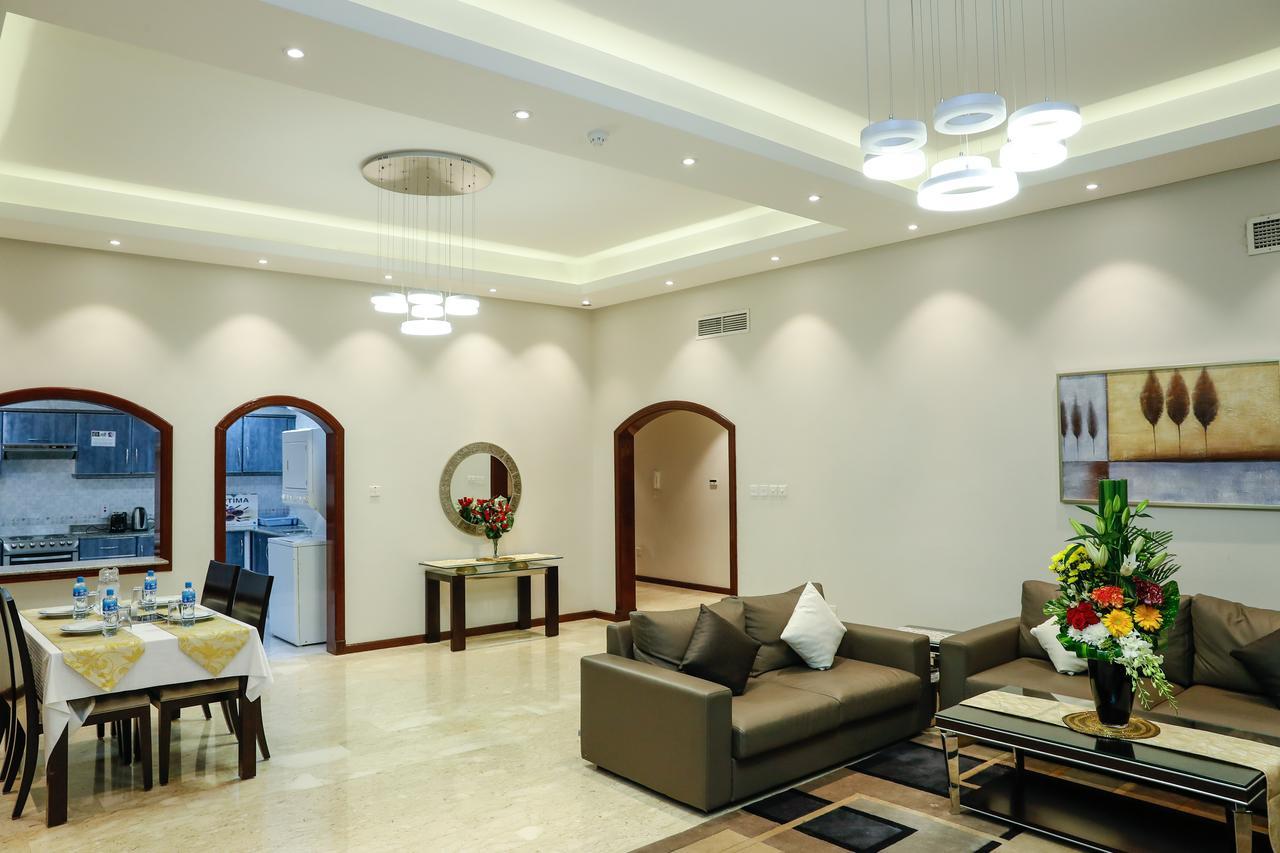 Ruru Tower Aparthotel Манама Екстериор снимка