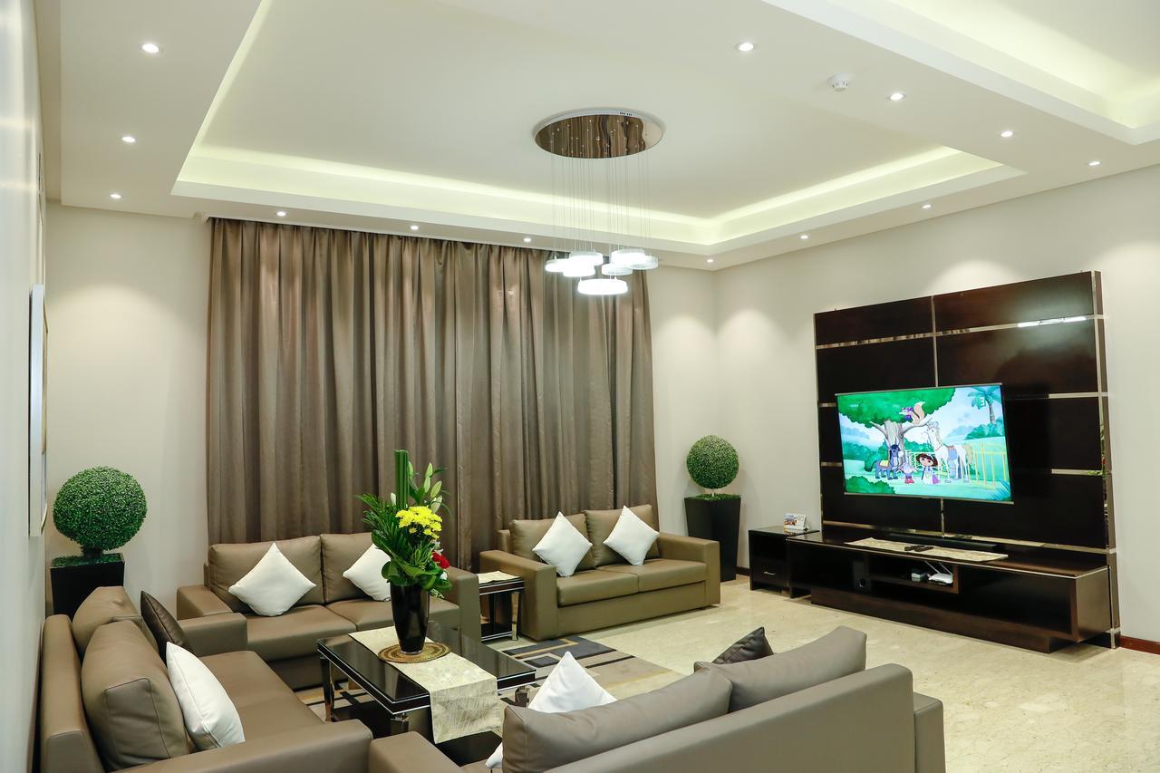 Ruru Tower Aparthotel Манама Екстериор снимка